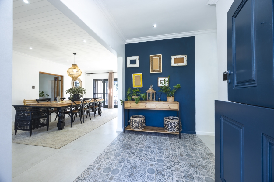 3 Bedroom Property for Sale in Kenridge Western Cape